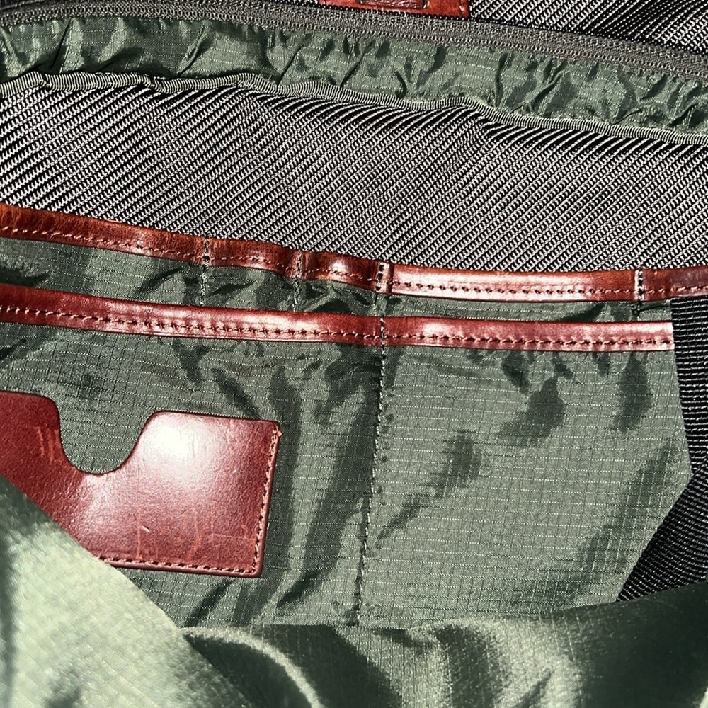Filson Rucksack messenger bag - Picture 13 of 13